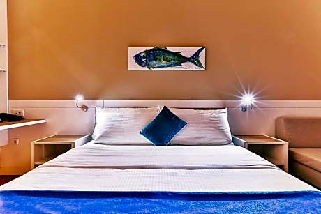 Double Room with Balcony and Sea View