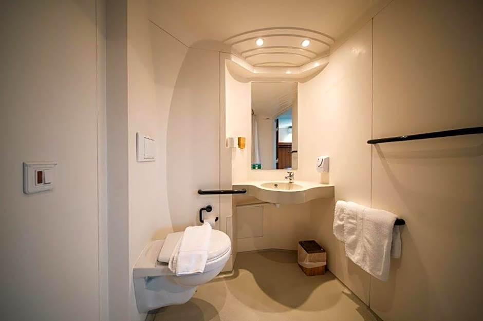 Brit Hotel La Bonne Etape