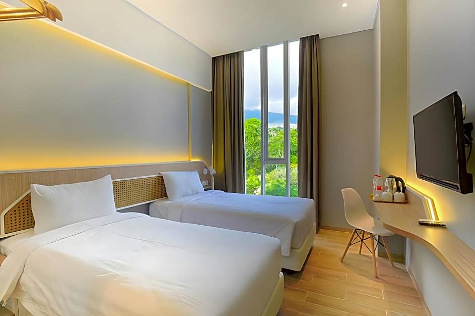 Facade Hotel by Azana