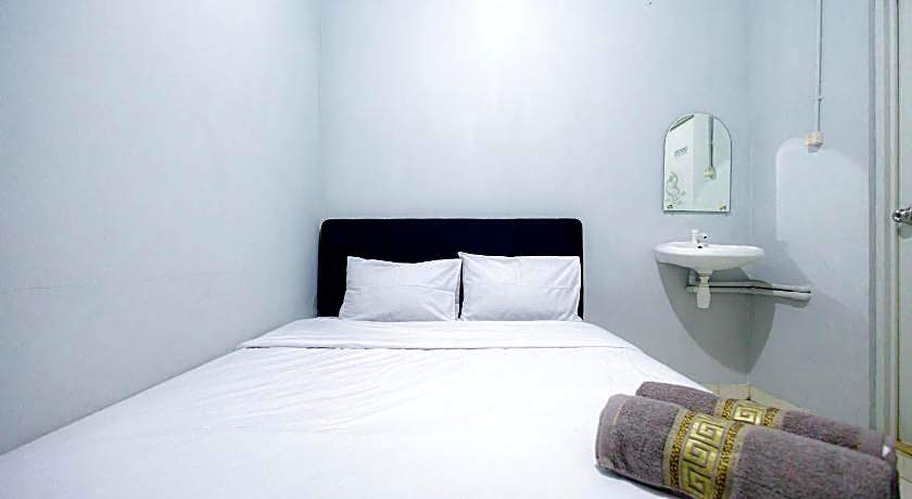 OYO 485 Marcello Residence