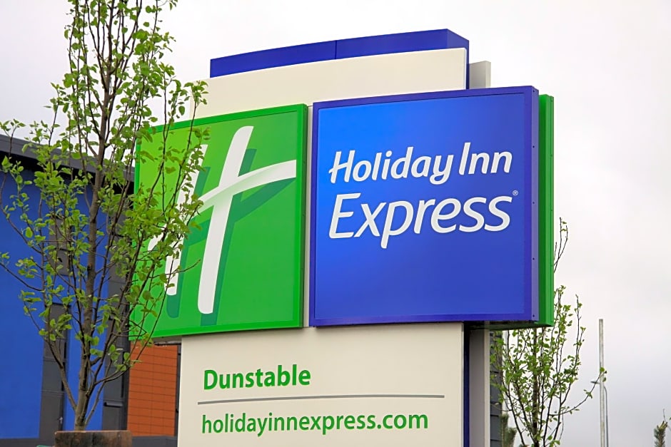 Holiday Inn Express Dunstable By IHG