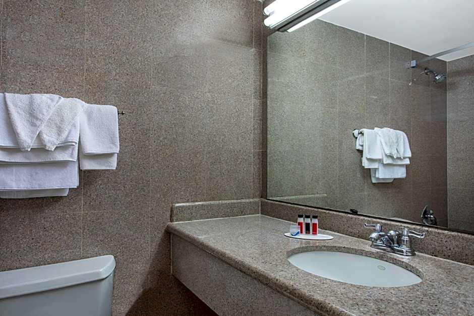 Days Inn by Wyndham Elmsford