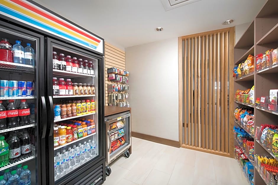 Holiday Inn Express & Suites San Antonio North - Windcrest By IHG