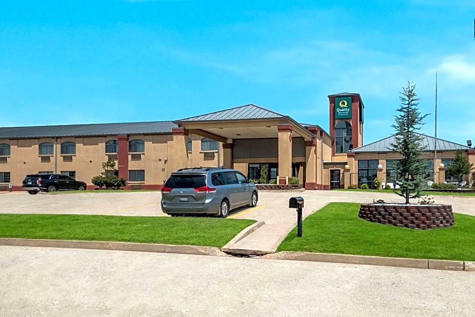 Quality Inn & Suites Oklahoma City North