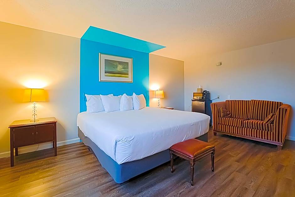 Coast River Inn by OYO Seaside
