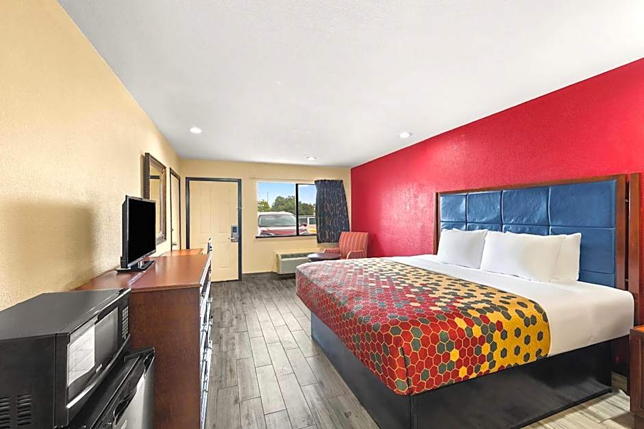 Photo 1 of 34 of Econo Lodge Belton