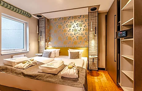 Two-Bedroom Apartment with Sea View