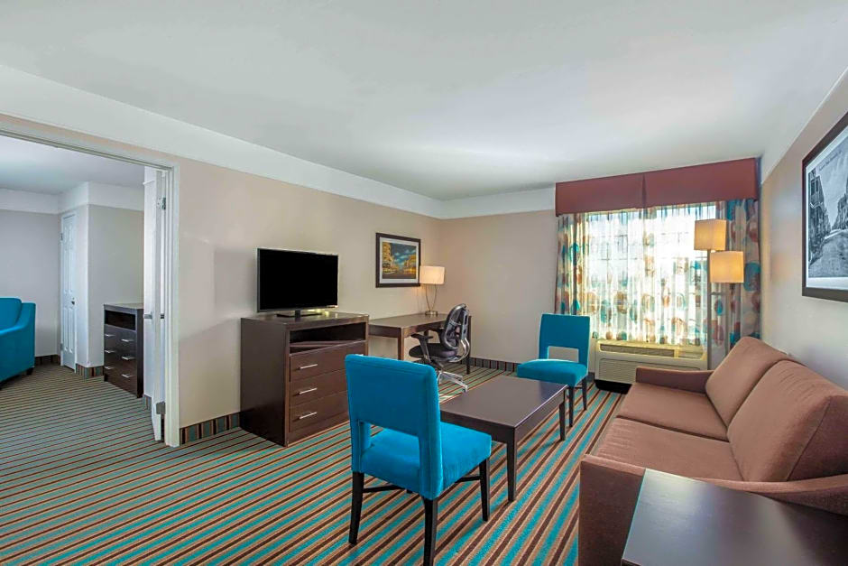 La Quinta by Wyndham Bakersfield North