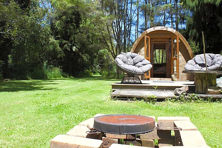 Quirky Woods - Glamping Cabins at Maketu