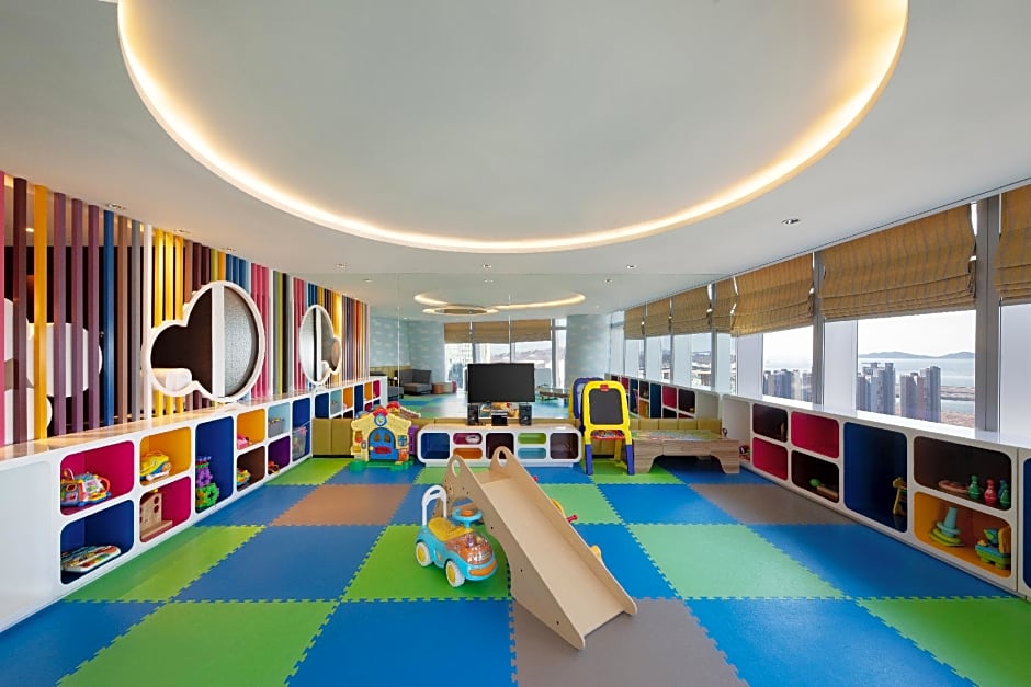 Oakwood Premier Incheon Hotel