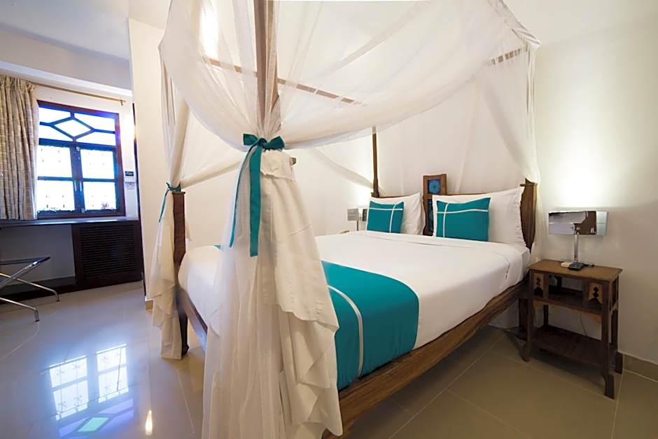 Maru Maru Hotel