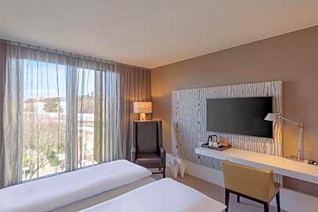King Guest Room