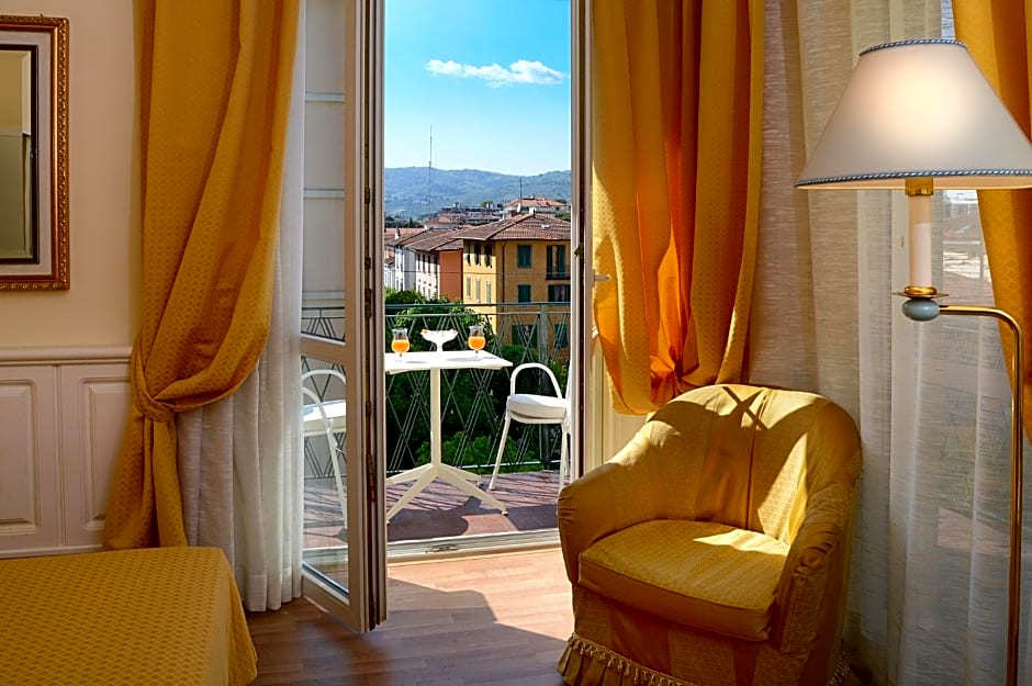 Ambasciatori Palace