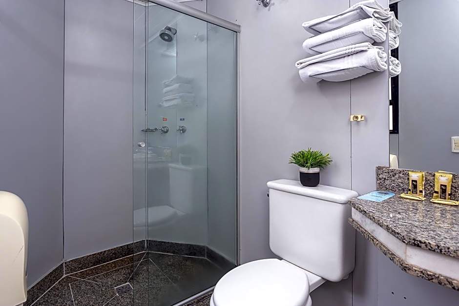 Roochelle Corporate Hotel