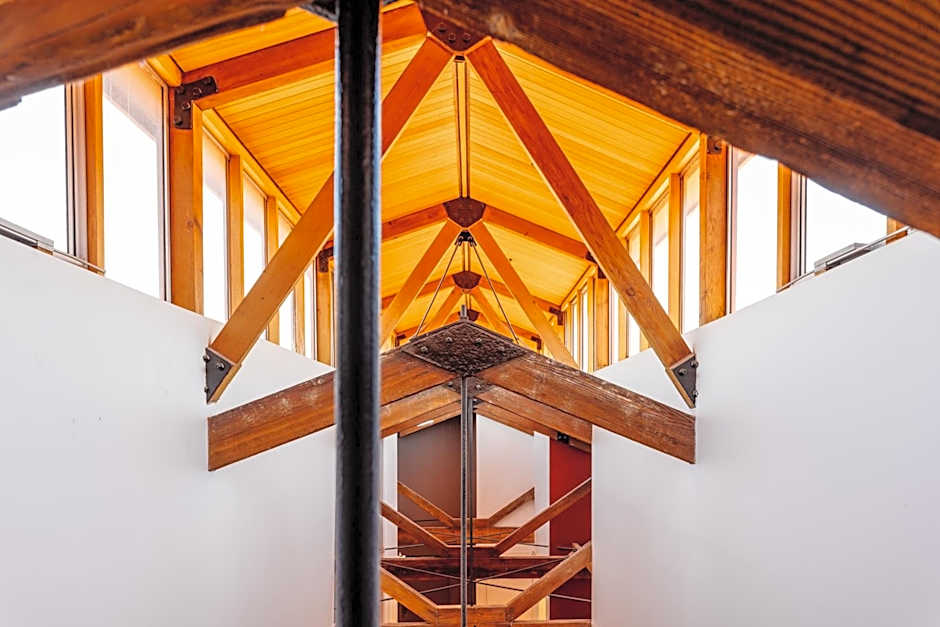 The Henry Jones Art Hotel