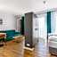 Apart House, Tylna 20
