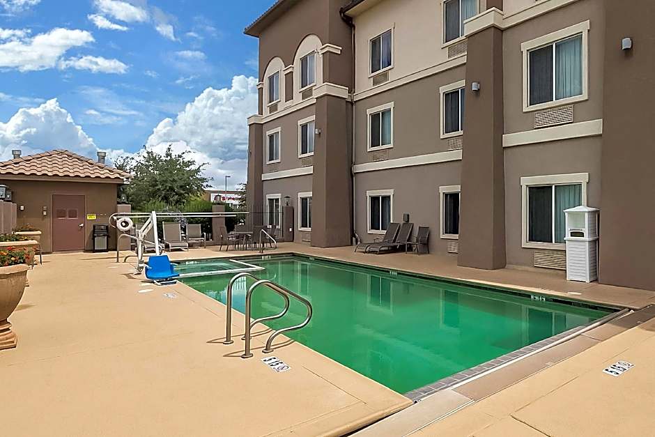 Best Western Douglas Inn & Suites