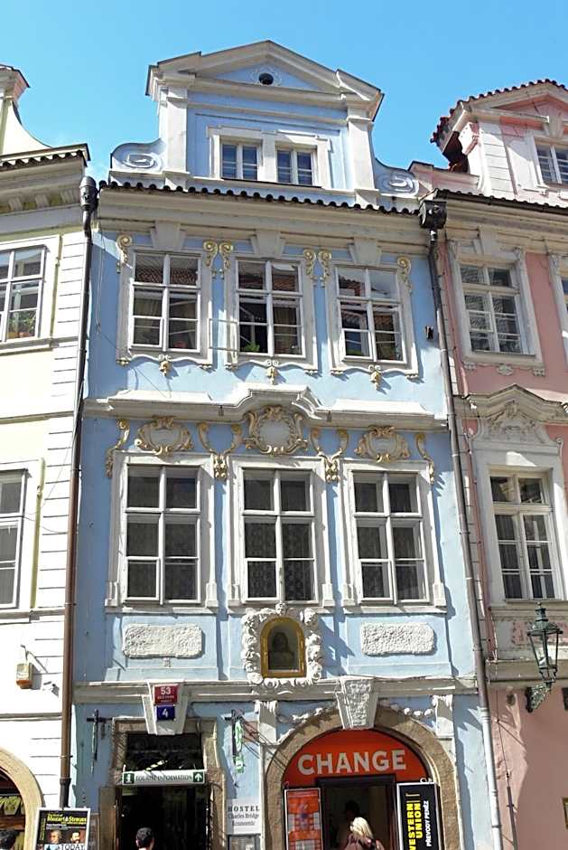 Charles Bridge Hostel & Apartments