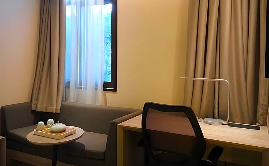 Atour Hotel Nanjing Lukou Airport