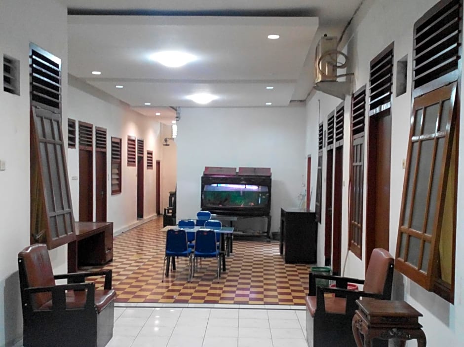 OYO 1851 Hotel Malang                                                                           