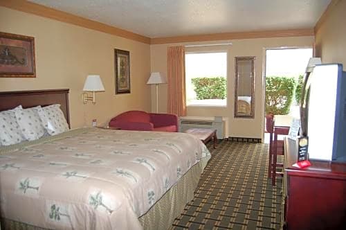 Executive Inn and Suites Springdale