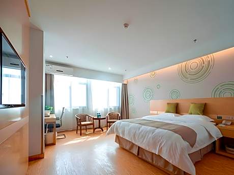 GTR - Guest Room with One 1.8M Bed