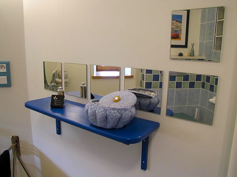 Ludothèque chambres et table d'hôtes de La Becterie