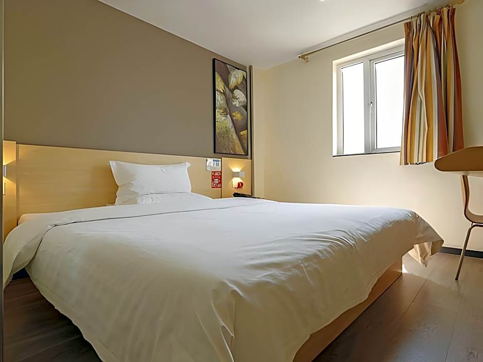 7 Days Inn Xi'an Zhonglou 4th Gulou Hospital Dachaishi