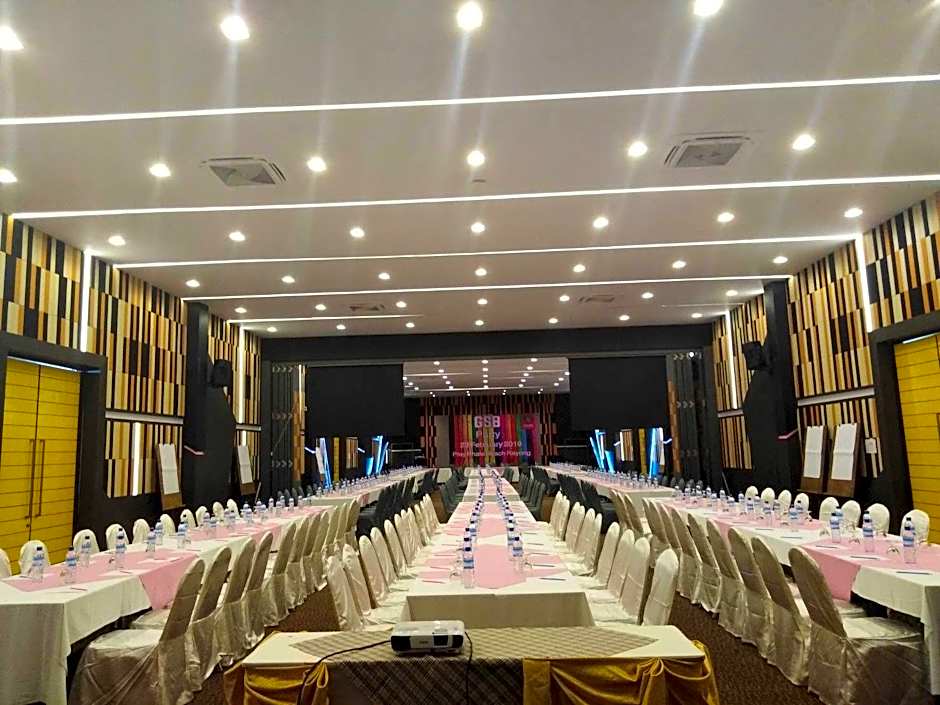 Play Phala Beach Rayong