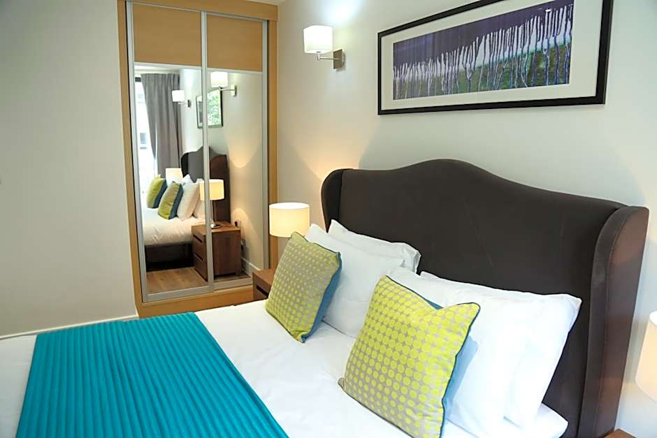 Twyne House Apartments