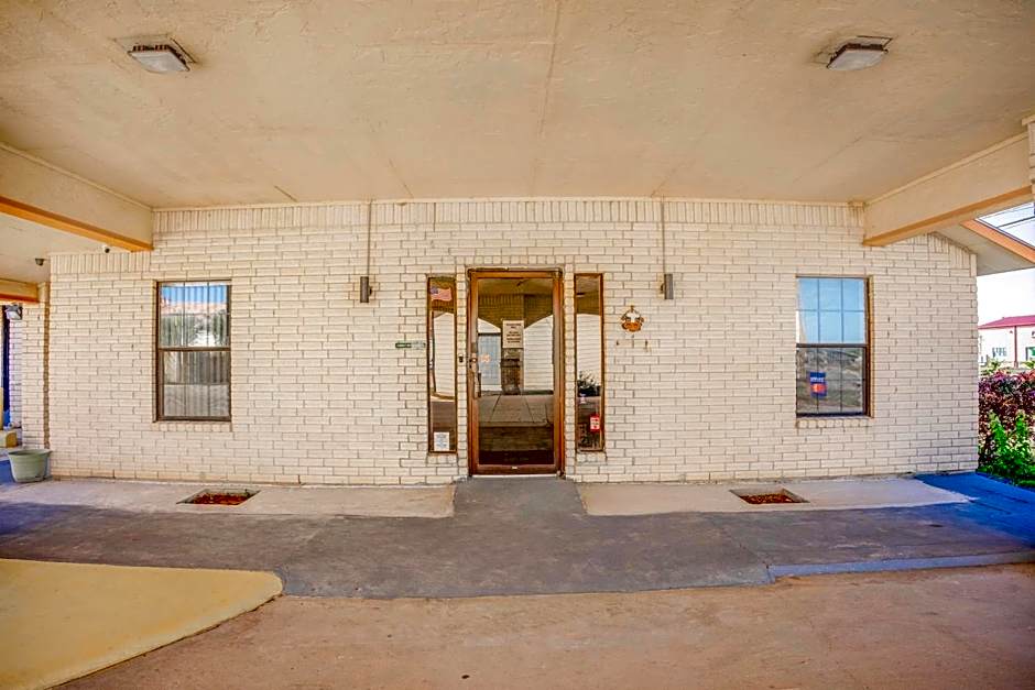 Pleasanton Executive Inn By OYO