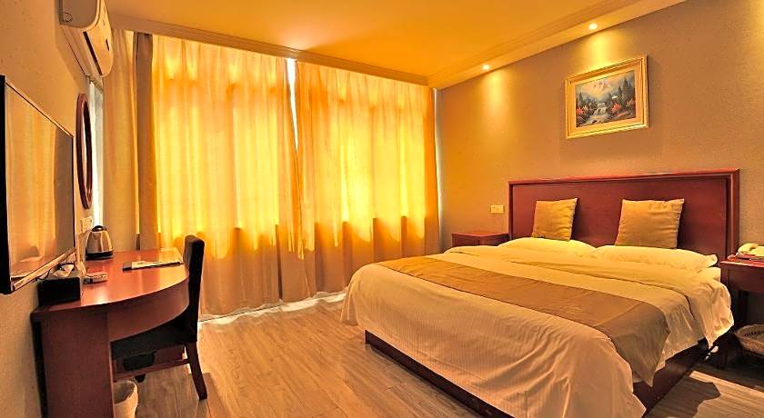 GreenTree Alliance SuZhou Industrial Park DLHET LianFeng Plaza Hotel