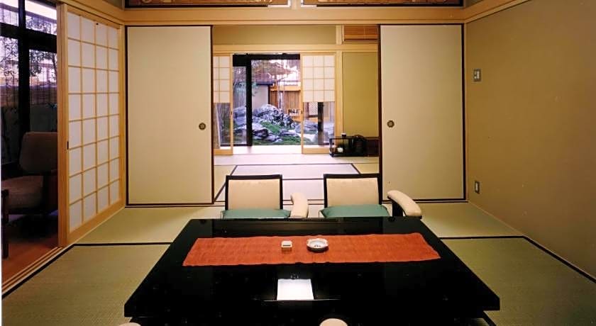 Kyoto Ryokan The KINOE