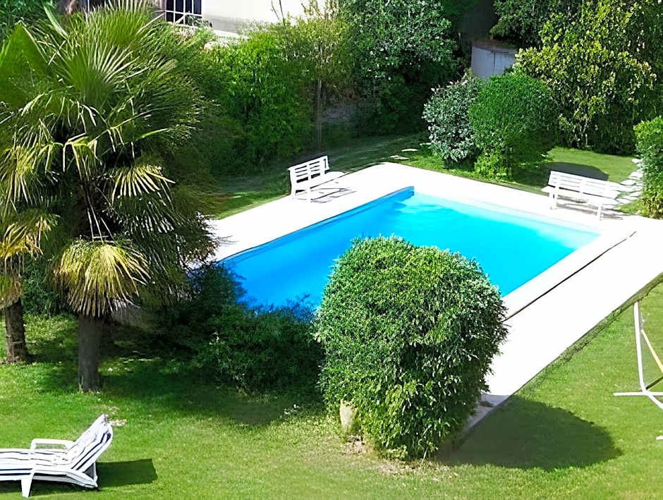 Hotel Les Bellugues