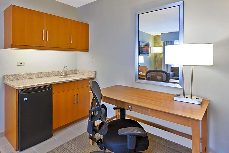 Holiday Inn & Suites Bolingbrook By IHG