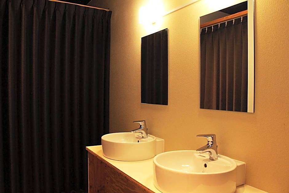 TRAVEL&BOOK HOTEL HULATONCABIN TAKAMATSU