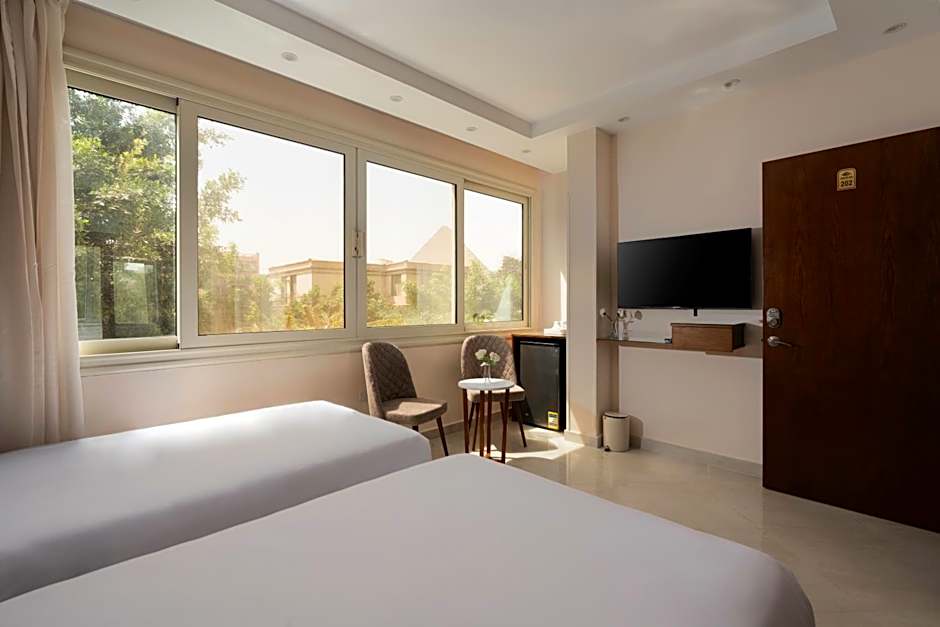 Dream Inn Pyramids View