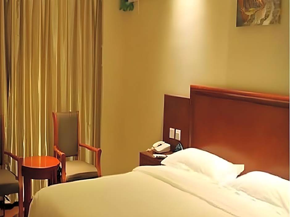 GreenTree Inn HeBei QinHuangDao ChangLi Country  MinSheng Road Walking Street Express Hotel