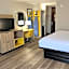 Days Inn by Wyndham Norman