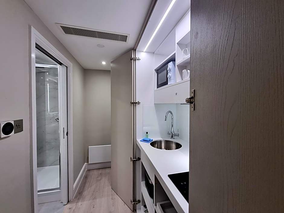 NOX Kensington Gardens