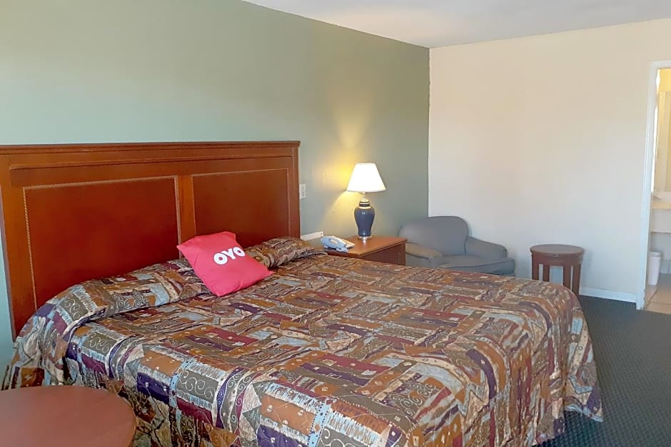Rest Inn - Extended Stay, I-40 Airport, Wedding & Event Center
