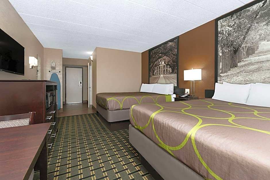 Super 8 by Wyndham Grand Prairie North