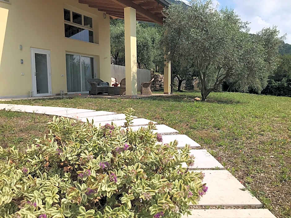 Carmen de Nella Eco Lodge 4*