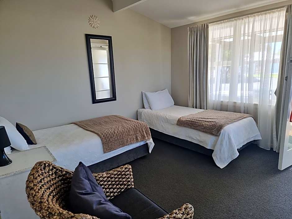 Cheviot Motels, Cabins and Camp