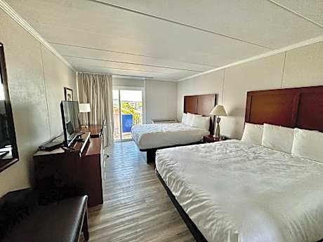 Tower 2 Side View Suite