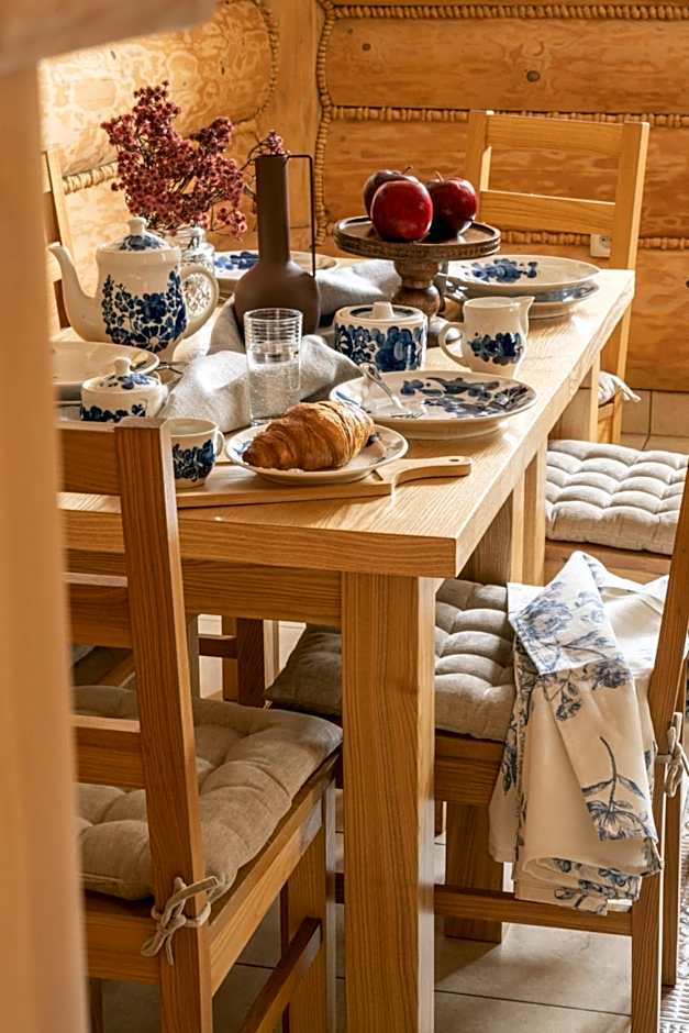 Willa Podhalanka Jacuzzi & sauna - drewniany dom dla 20 osób