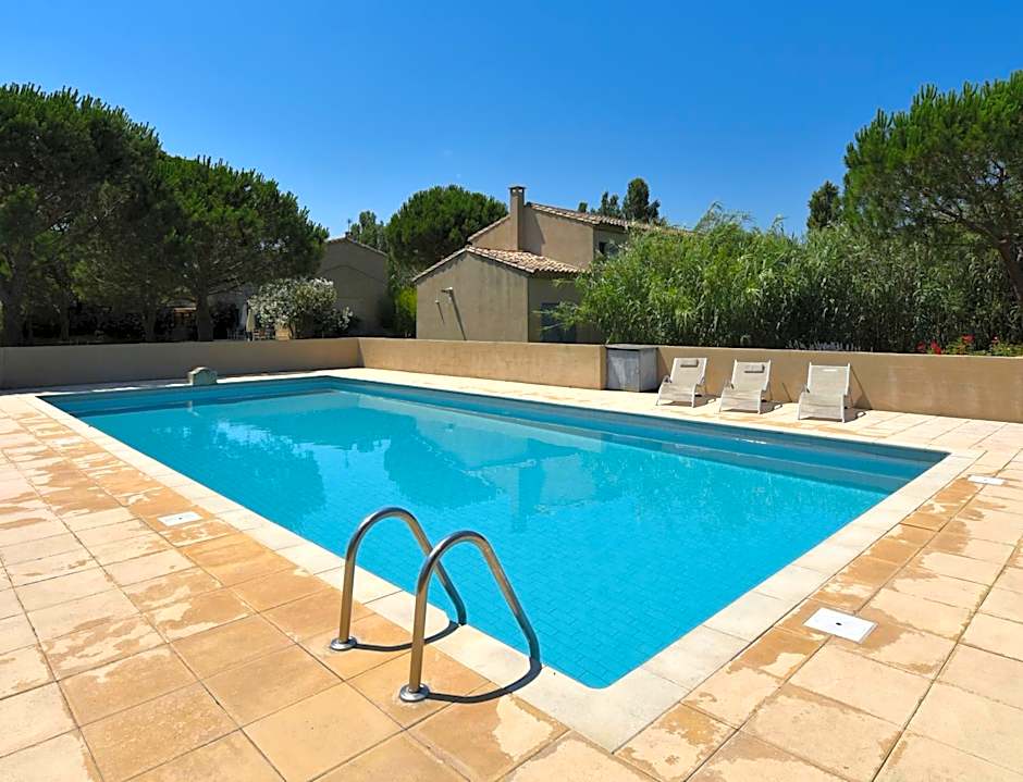 Mas de la Tour Carbonnière