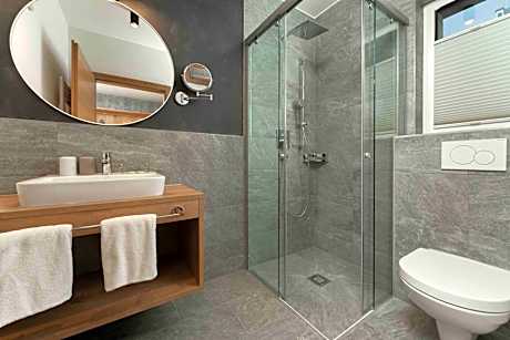 2 Bedroom Apartment Penthouse