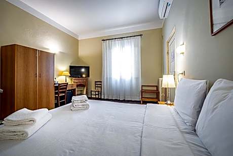 Double Room with Private External Bathroom