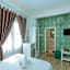 Ken's Backpackers Hotel